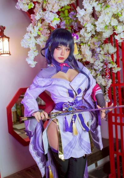 一边亲着一面膜的免费版_720电影全集观看
